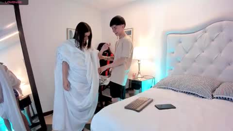 ethan and ava online show from 29, 1, 2025