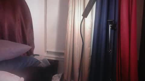 Snapshot of ethan_astrid chatting on 19, 7, 2026 Bustedpussy online show from 19, 7, 2026
