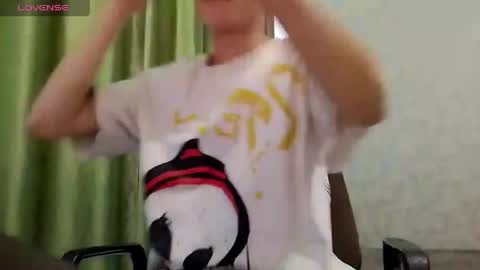 Ethan online show from 28, 4, 2026