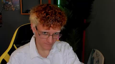 Snapshot of ethan_miltons chatting on 1, 12, 2025 Ethan online show from 1, 12, 2025