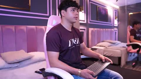 Snapshot of ethan_occonor chatting on 17, 9, 2025 ethan_occonor online show from 17, 9, 2025