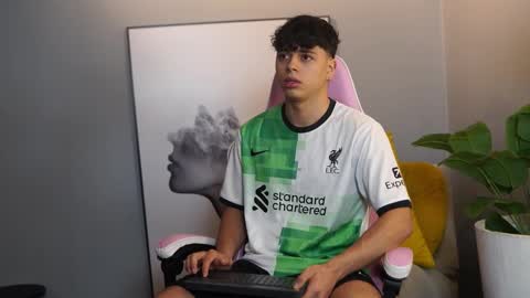 Snapshot of ethan_occonor chatting on 1, 11, 2025 ethan_occonor online show from 1, 11, 2025