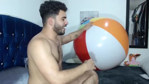 Snapshot of ethanhairy chatting on 5, 3, 2025 Ethan online show from 5, 3, 2025