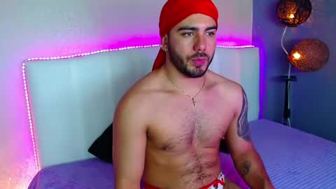 Snapshot of ethanhairy chatting on 5, 7, 2026 Ethan online show from 5, 7, 2026