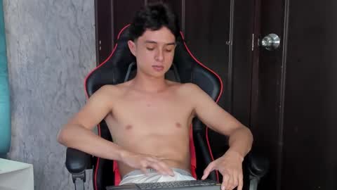 ethanlowell online show from 20, 1, 2025