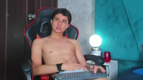 ethanlowell online show from 27, 1, 2025