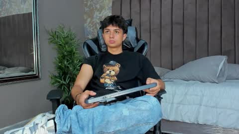 ethanlowell online show from 26, 9, 2025