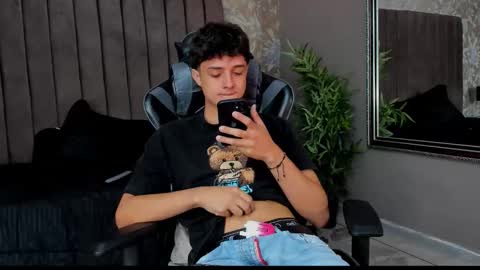 ethanlowell online show from 5, 10, 2025