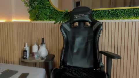 ethanlowell online show from 12, 2, 2026