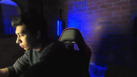Snapshot of ethann2_ chatting on 4, 4, 2026 ethann2_ online show from 4, 4, 2026