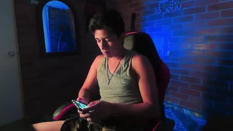 Snapshot of ethann2_ chatting on 5, 4, 2026 ethann2_ online show from 5, 4, 2026