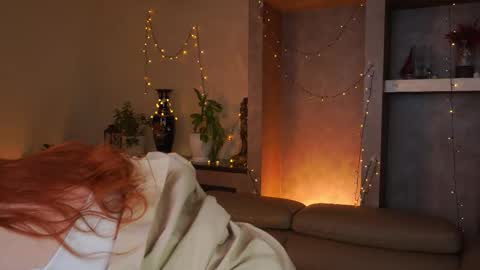 Lillie here and its my first day online show from 14, 11, 2025