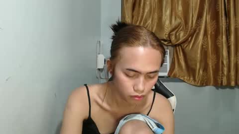 Snapshot of euniceariella21 chatting on 14, 1, 2025 YELLA online show from 14, 1, 2025