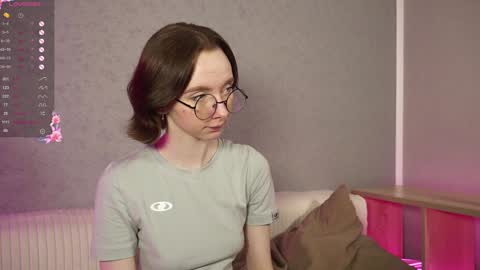 Snapshot of euphoria_girls chatting on 2, 2, 2025 check about me online show from 2, 2, 2025