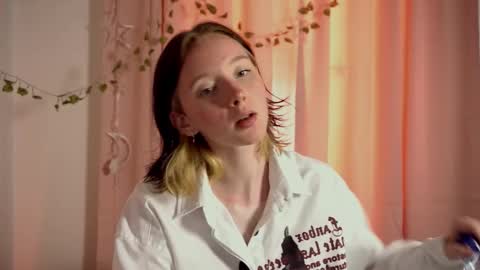 Snapshot of euphoria_girls chatting on 27, 9, 2025 check about me online show from 27, 9, 2025