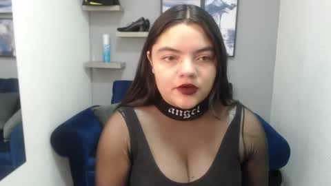 Snapshot of euphoriabigtits chatting on 4, 8, 2026 Danna online show from 4, 8, 2026