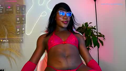 euphoricbunny online show from 11, 10, 2025