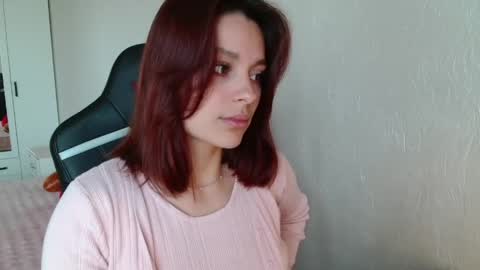 Snapshot of eva_avea chatting on 5, 5, 2026 Vanellope online show from 5, 5, 2026