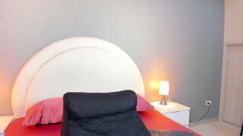 EVA  online show from 8, 10, 2025