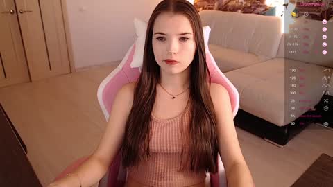 Snapshot of eva_davie chatting on 5, 2, 2025 Eva online show from 5, 2, 2025