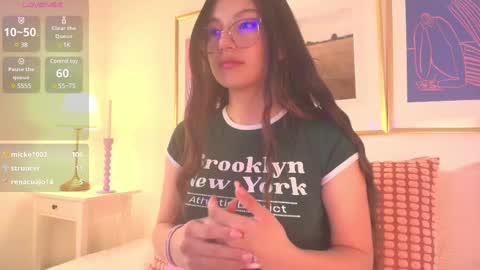 Evaa Depp online show from 21, 2, 2025