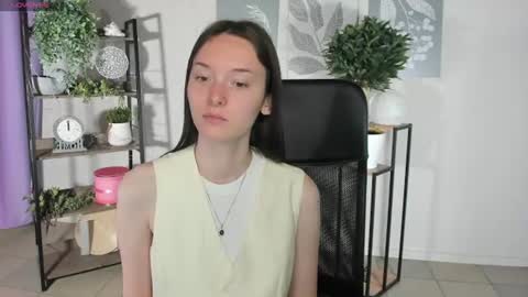 Snapshot of eva_leeee chatting on 18, 6, 2026 Eva online show from 18, 6, 2026