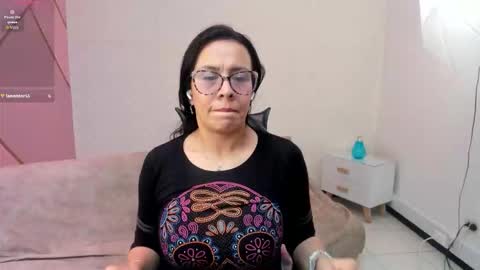 Eva  online show from 15, 10, 2025