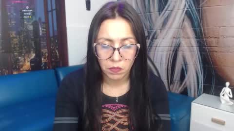 Eva  online show from 17, 10, 2025