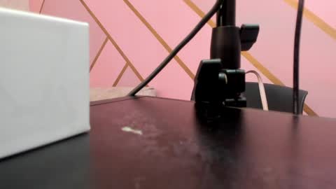 Eva  online show from 2, 4, 2026