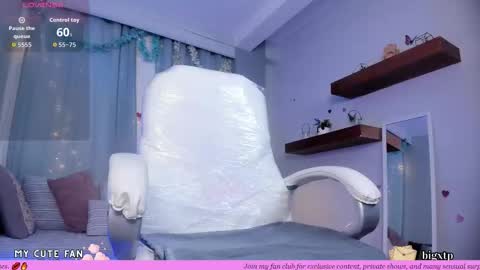 eva_monet online show from 9, 10, 2025