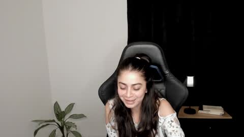 eva_monn online show from 9, 1, 2025