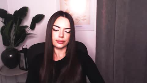 Eva online show from 19, 12, 2025