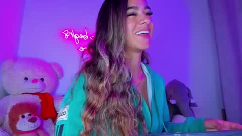 Eva Shinee online show from 9, 9, 2025