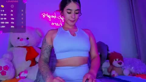 Eva Shinee online show from 23, 9, 2025