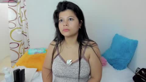 Snapshot of eva_sweet2 chatting on 1, 1, 2025 Estefania online show from 1, 1, 2025