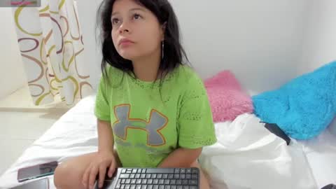 Snapshot of eva_sweet2 chatting on 26, 1, 2025 Estefania online show from 26, 1, 2025