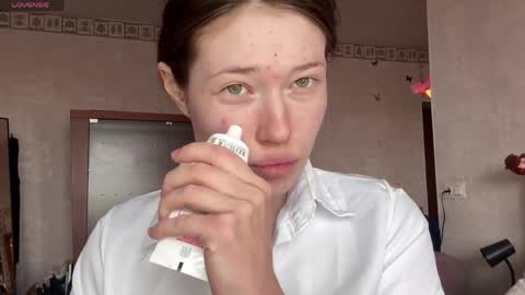 eva varnerr online show from 18, 4, 2026