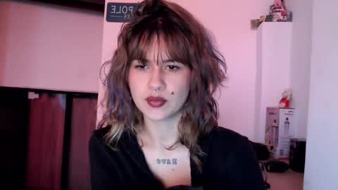 MISS EVY online show from 19, 12, 2025