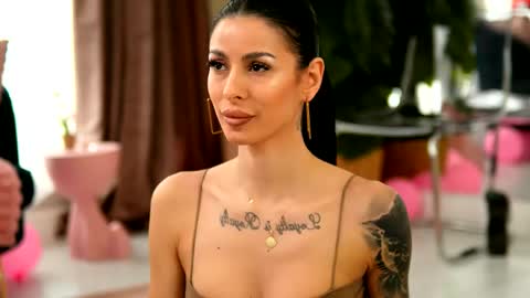 Eva  online show from 14, 4, 2026