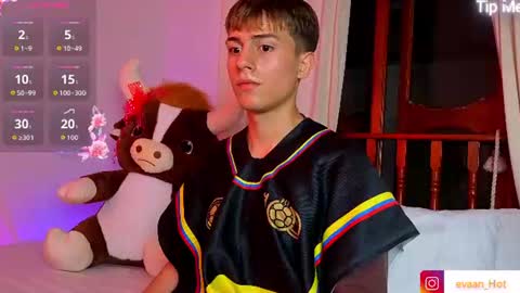 Snapshot of evaan_hot chatting on 24, 6, 2026 EVAN online show from 24, 6, 2026