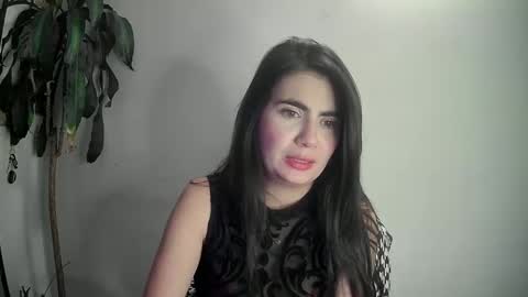 Snapshot of evacollins12 chatting on 7, 1, 2025 evacollins12 online show from 7, 1, 2025