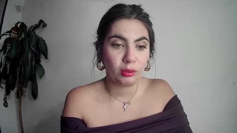 Snapshot of evacollins12 chatting on 9, 2, 2025 evacollins12 online show from 9, 2, 2025