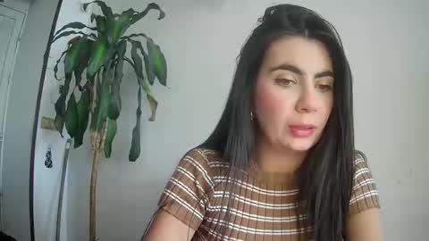 Snapshot of evacollins12 chatting on 23, 2, 2025 evacollins12 online show from 23, 2, 2025