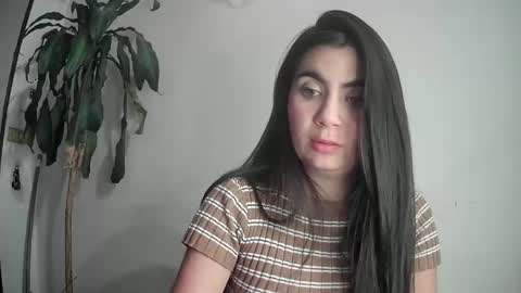 Snapshot of evacollins12 chatting on 23, 2, 2025 evacollins12 online show from 23, 2, 2025