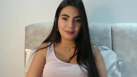 Snapshot of evacollins12 chatting on 21, 9, 2025 evacollins12 online show from 21, 9, 2025