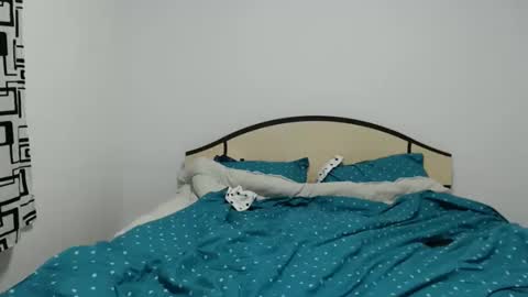 hornycrissyyourlove online show from 18, 4, 2026