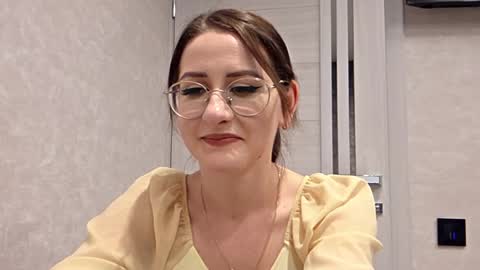 Snapshot of evadevis chatting on 12, 5, 2026 EvaDevis online show from 12, 5, 2026