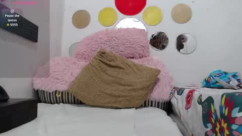 EVA  online show from 8, 2, 2026