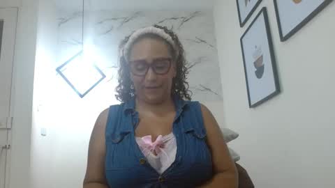 Snapshot of evamills1 chatting on 27, 9, 2025 Eva Mills online show from 27, 9, 2025