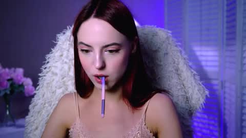 Eva  online show from 15, 10, 2025